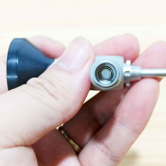 The integrated medical endoscopic camera system for sinus endoscopy is capable of high temperature and high pressure